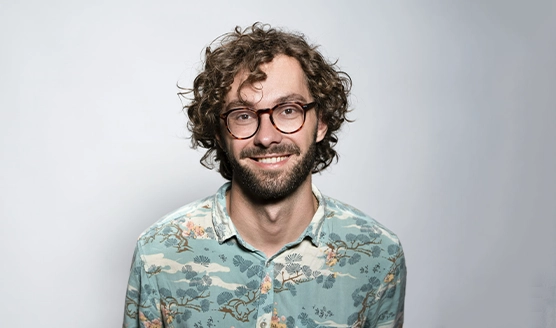 Testimonial video thumbnail